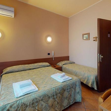 Hotel Residence Mirafiori 로아노 외부 사진