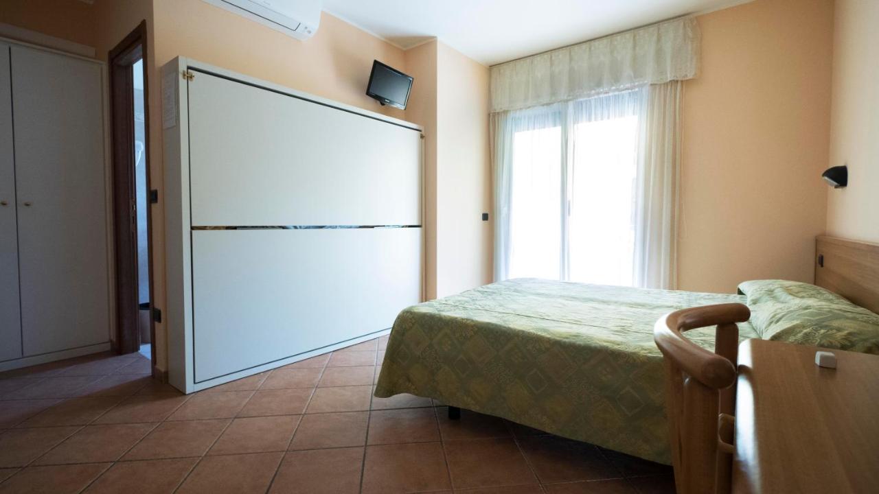Hotel Residence Mirafiori 로아노 외부 사진