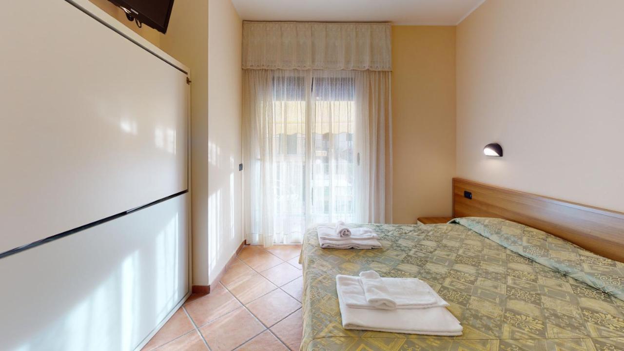 Hotel Residence Mirafiori 로아노 외부 사진