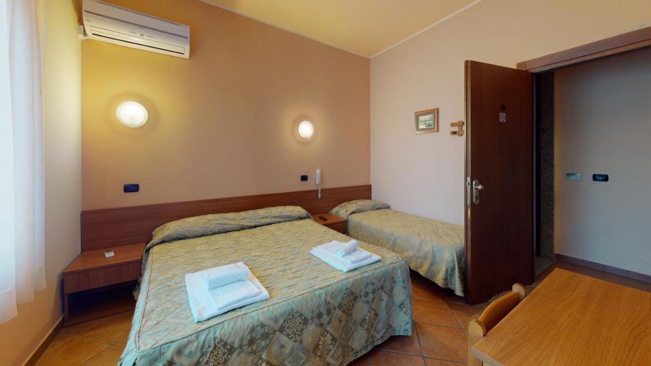 Hotel Residence Mirafiori 로아노 외부 사진