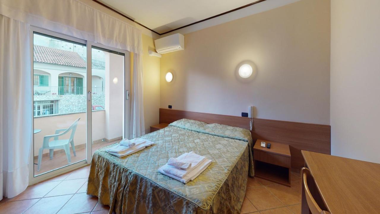 Hotel Residence Mirafiori 로아노 외부 사진