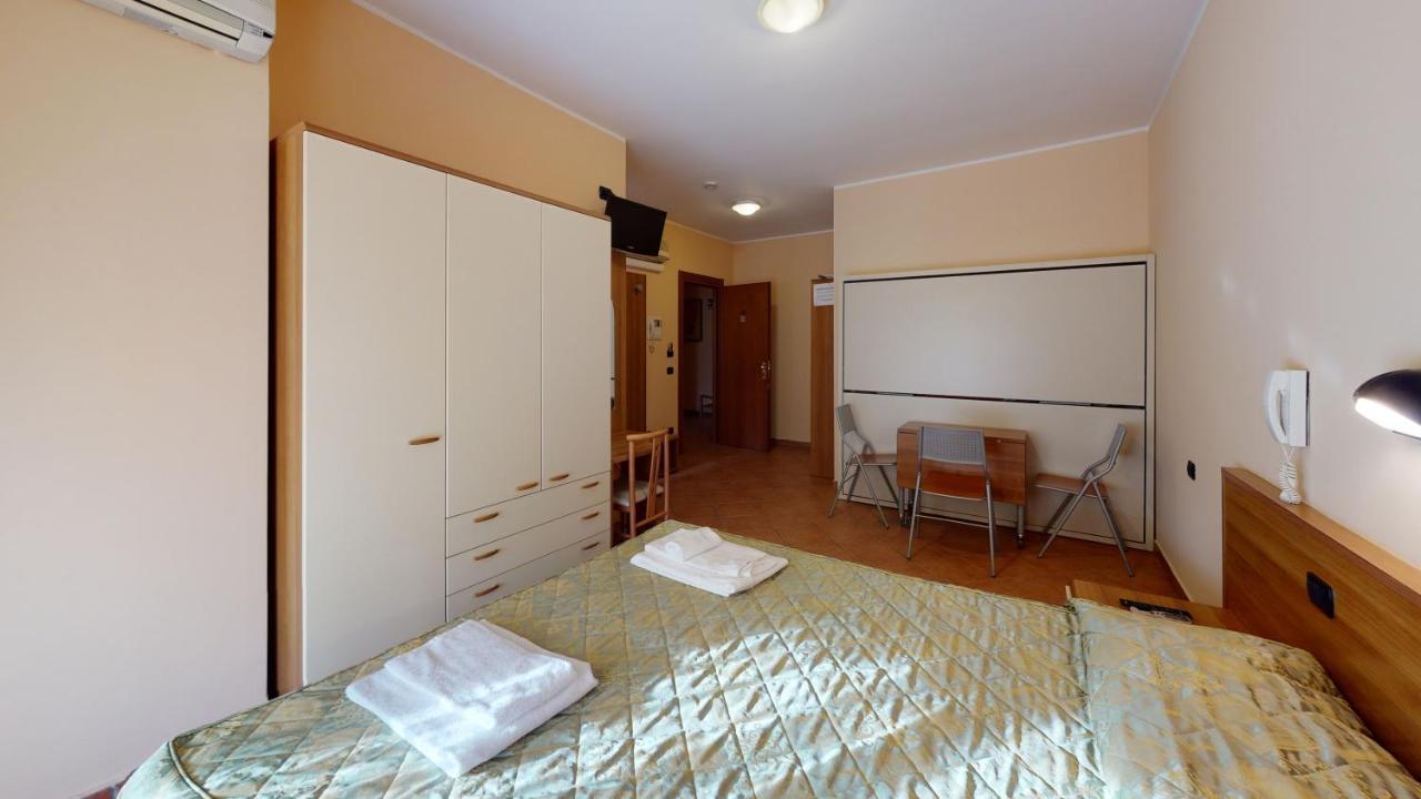 Hotel Residence Mirafiori 로아노 외부 사진