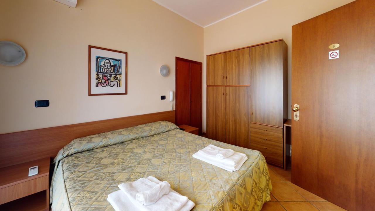 Hotel Residence Mirafiori 로아노 외부 사진