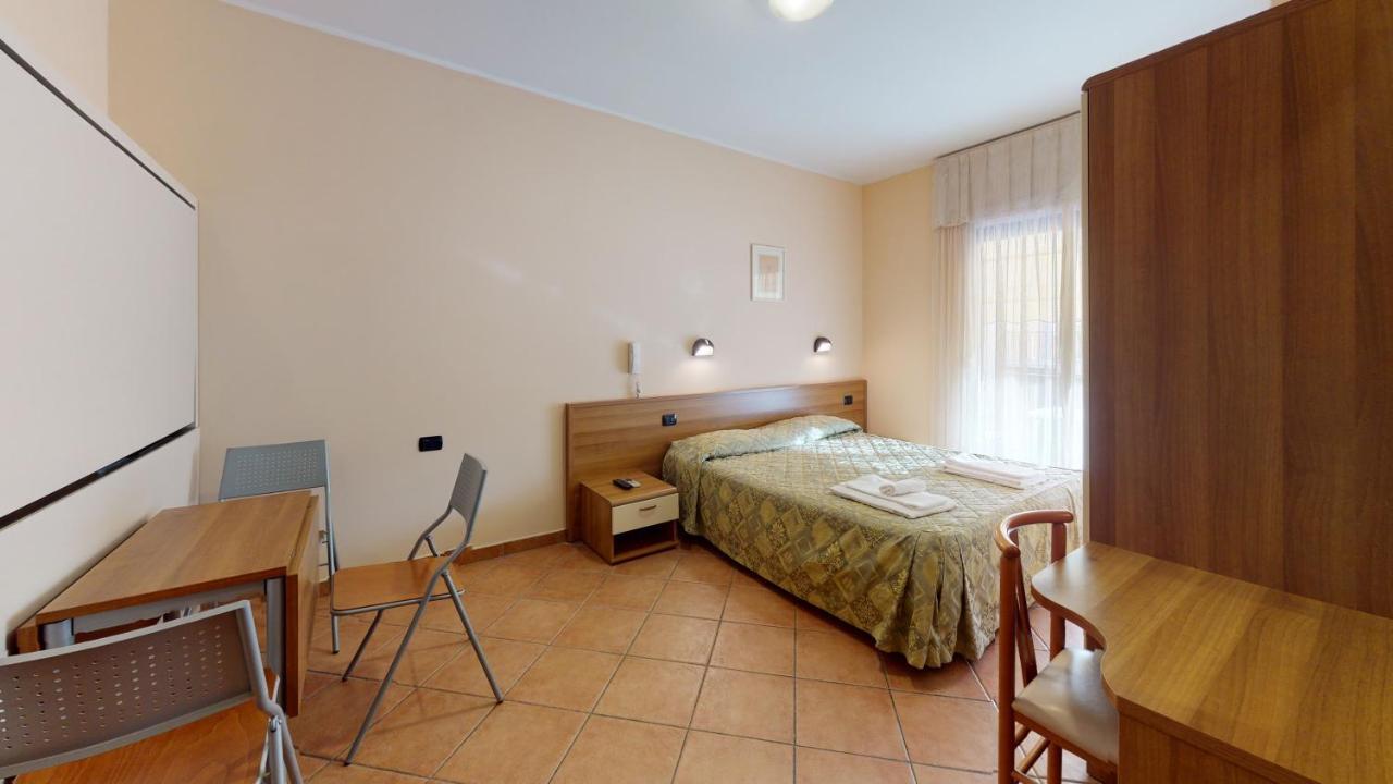 Hotel Residence Mirafiori 로아노 외부 사진